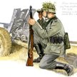 Żołnierz Wehrmachtu przy działku przeciwpancernym PAK 35/36, uzbrojony w karabin Mauser wz. 98