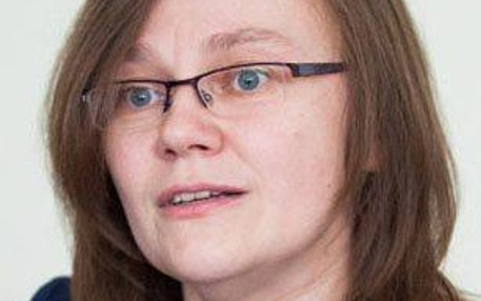 Barbara Jawdosiuk, do niedawna dyrektor w KNF.