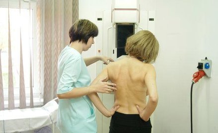 Czy lekarz pracuje w szczególnym charakterze?