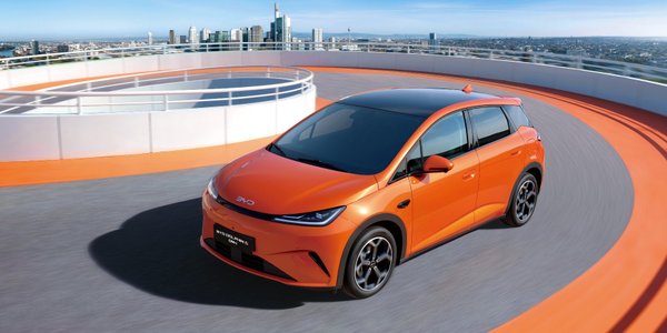 Ta miejska hybryda spala mniej niż Yaris. BYD rzuca rękawicę Toyocie