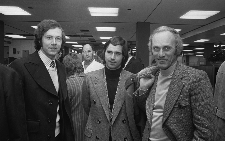 Gerd Müller (w środku)