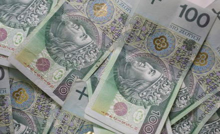 Deficyt większy o 9 mld zł