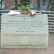 Pomnik na cześć 96 ofiar wypadku na stadionie Hillsborough