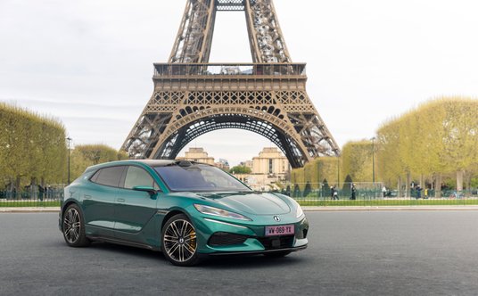 DENZA Z9GT