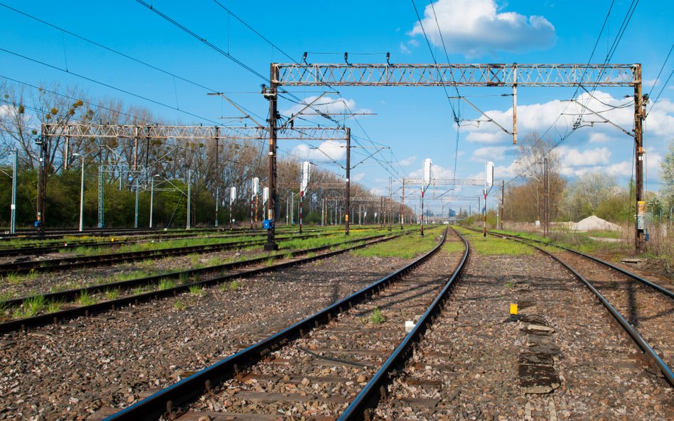 TSUE rozstrzygnie spór o podatek od nieruchomości od terenów kolejowych