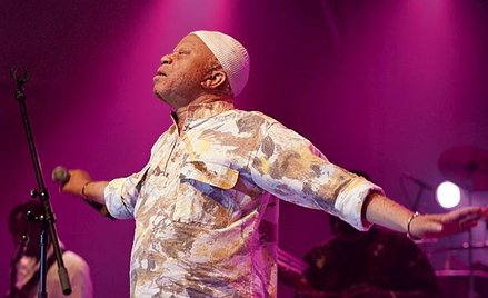 Salif Keita słusznie jest nazywany „złotym głosem Afryki”