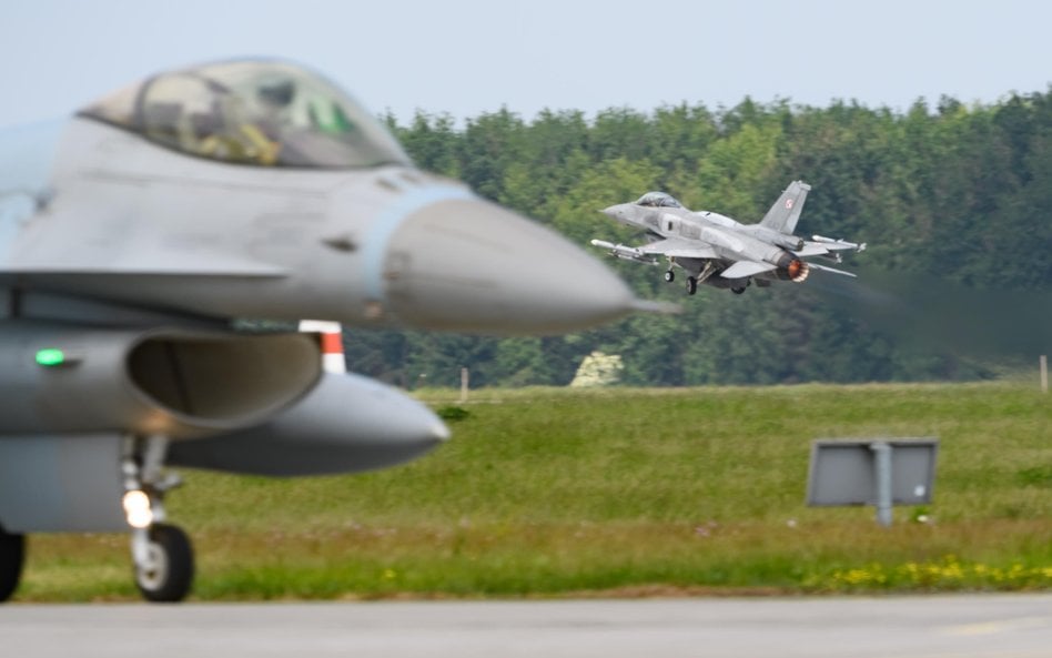Polskiego nieba strzegły w nocy m.in. polskie myśliwce F-16