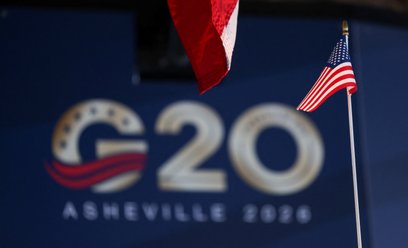 Polska nie weszła do G20 własnym ciężarem instytucjonalnym, lecz została dopuszczona do stołu w konk