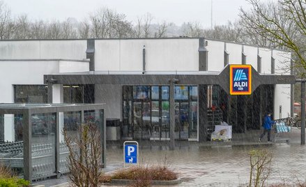 Aldi nagradza pracowników, Kaufland wspiera psychologiem