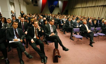 Uroczystość wręczenia dyplomów ukończenia Krajowej Szkoły Administracji Publicznej 52 słuchaczom roc