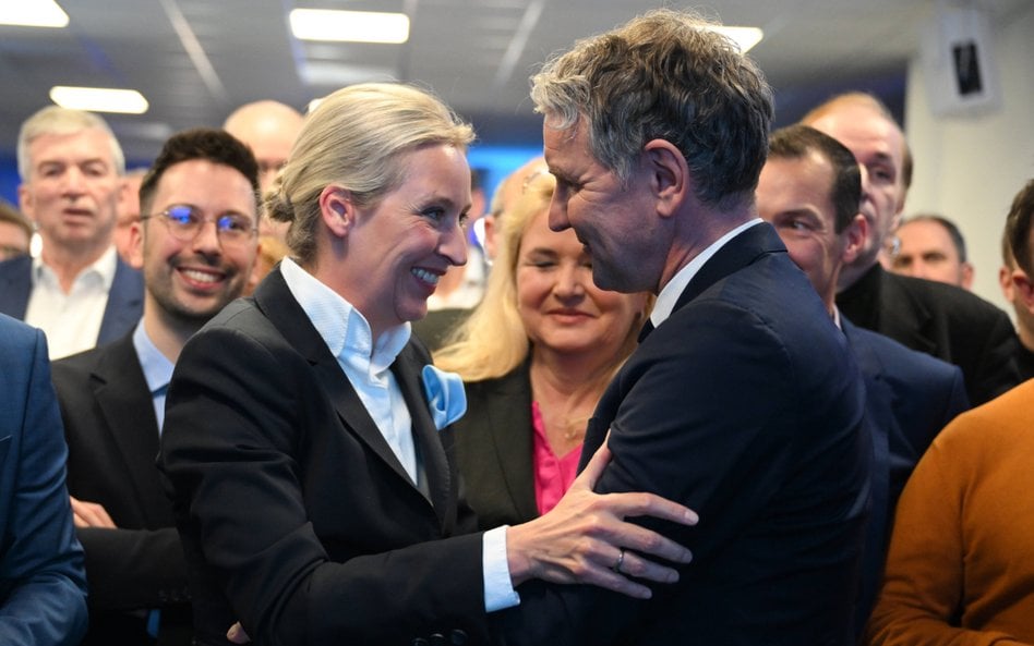Liderka Alternatywy dla Niemiec (AfD) Alice Weidel ze współliderem Björnem Höckem