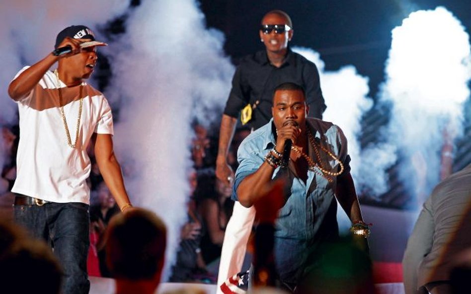 Amerykańskie megagwiazdy hip-hopu: Jay-Z i Kanye West podjęły decyzję, że cztery dni przed ogólnoświ