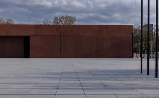 Budynki powstającego Muzeum Wojska Polskiego.