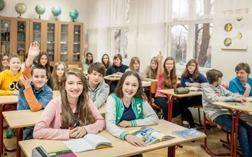 Warszawskie szkoły nauczą, jak świadomie korzystać ze sztucznej inteligencji