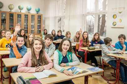 Warszawskie szkoły nauczą, jak świadomie korzystać ze sztucznej inteligencji