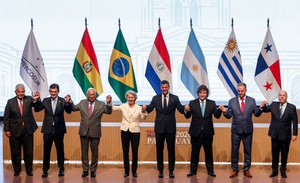 Politycy reprezentujący Unię Europejską oraz Panamę, Boliwię, Paragwaj, Argentynę, Urugwaj i Brazyli