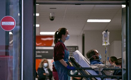 Wielka Brytania: Zmarła 36-letnia pielęgniarka zakażona koronawirusem