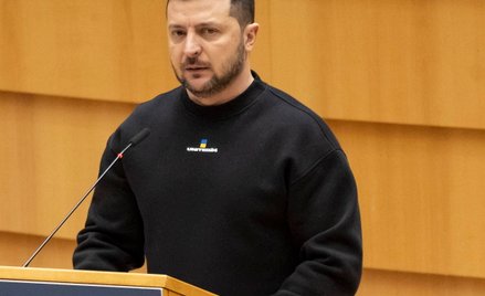 Zełenski: Wolność Ukrainy utrzymali bohaterowie