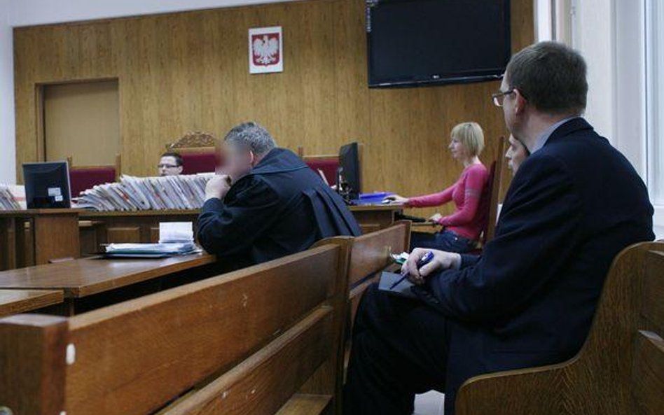 Polacy widzą łapówki w sądach i prokuraturze
