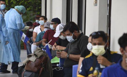 WHO: Koronawirus nie został stworzony przez człowieka