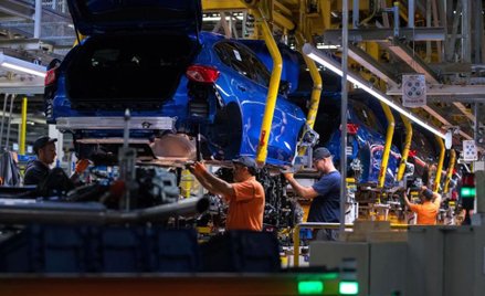 Fabryki motoryzacyjnych gigantów wracają do pracy