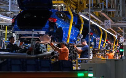 Fabryki motoryzacyjnych gigantów wracają do pracy