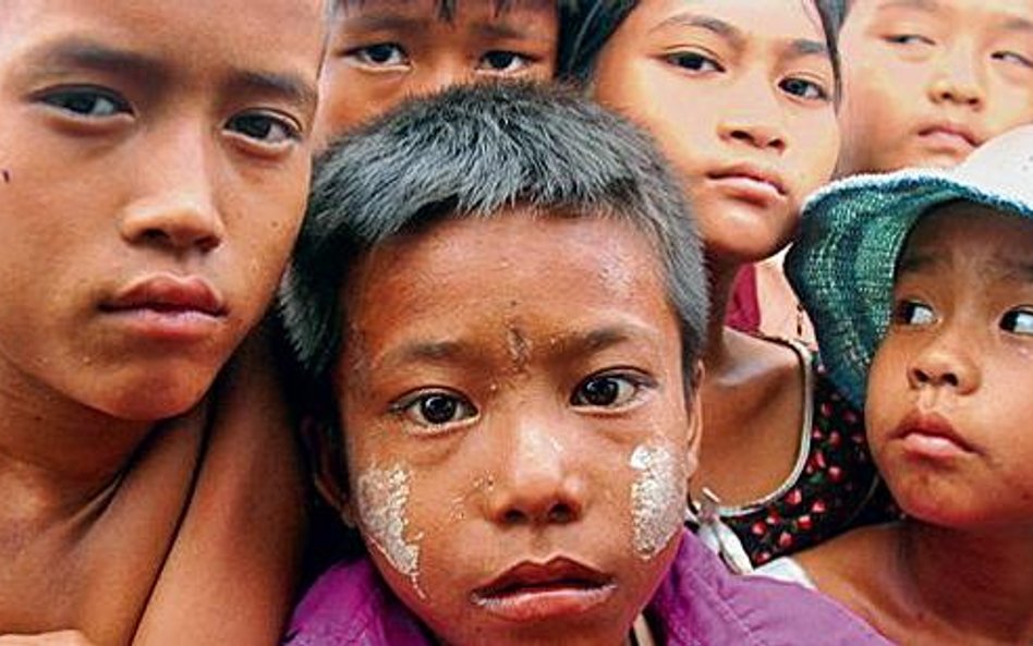 Junta zaczęła wpuszczać pomoc