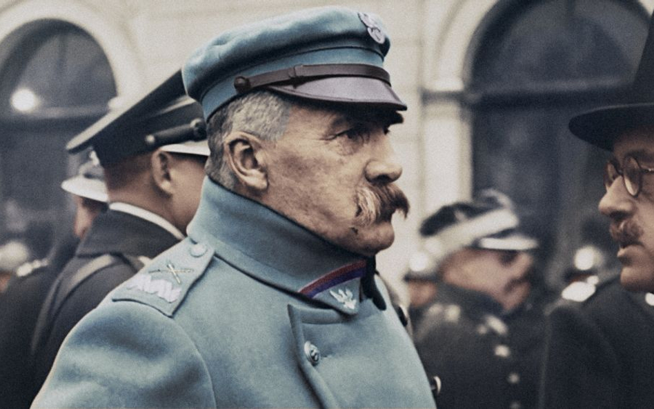 Niepodległość na nieznanych zdjęciach
