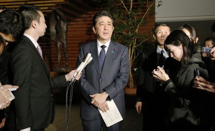 Abe przeprosił za cierpienia kobiet