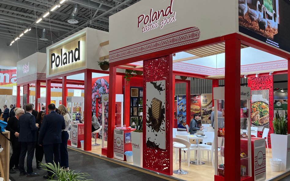 Stoisko narodowe zorganizowane przez Krajowy Ośrodek Wsparcia Rolnictwa (KOWR) na targach Africa Foo