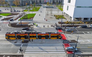 Przejście przez ul. Marszałkowską w osi ul. Złotej powstało w ramach projektu Nowe Centrum Warszawy