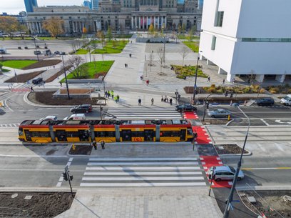 Przejście przez ul. Marszałkowską w osi ul. Złotej powstało w ramach projektu Nowe Centrum Warszawy