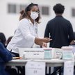 Liczenie głosów w Detroit. Michigan to jeden ze stanów, o które kandydaci toczyli najostrzejszą walk