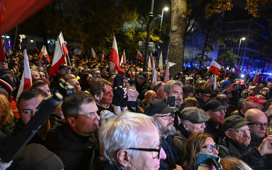 Demonstracja przed Trybunałem Konstytucyjnym