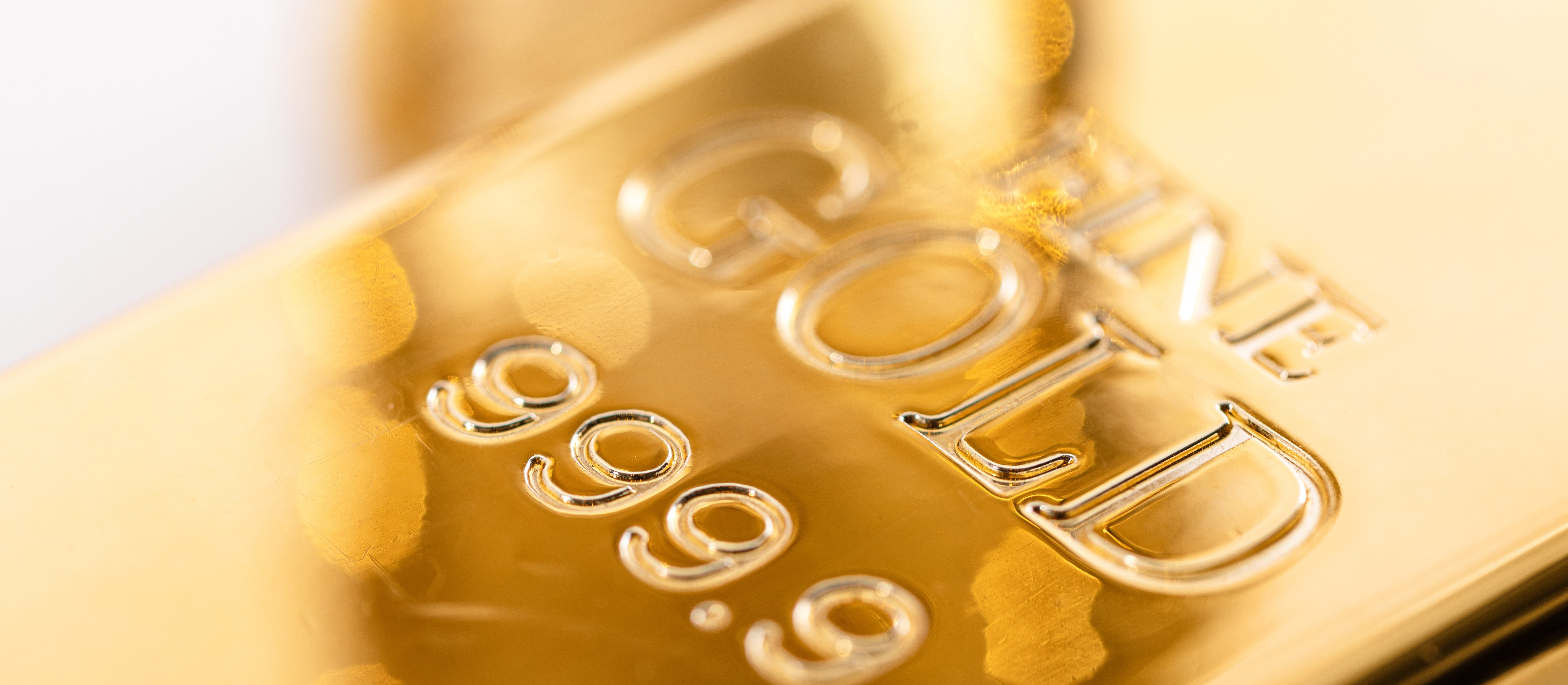 Złoto zbliży się do 5 tys. dolarów, jeżeli Fed straci reputację