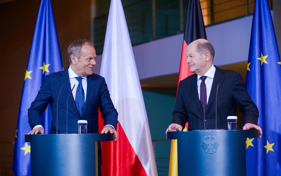 Premier Donald Tusk i kanclerz Olaf Scholz podczas konferencji prasowej, po spotkaniu w Berlinie