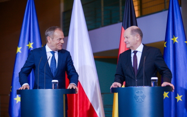 Premier Donald Tusk i kanclerz Olaf Scholz podczas konferencji prasowej, po spotkaniu w Berlinie