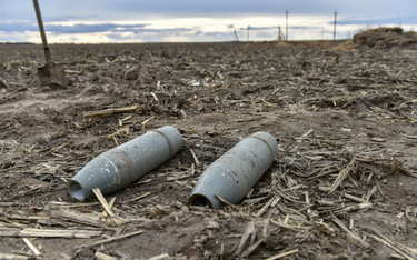 Zaminowane pola i zniszczone maszyny rolnicze. Na Ukrainie zbiory będą mniejsze