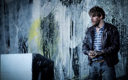 Wróg ludu. Fot. Arno Declair