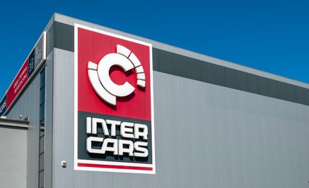 Inter Cars nie wychodzi z kanału wzrostowego