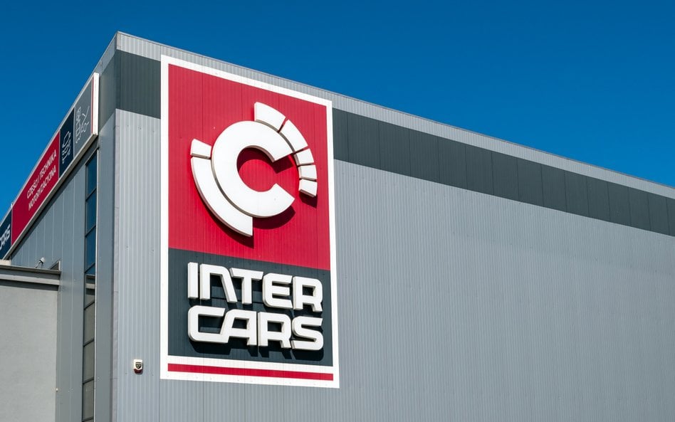 Inter Cars nie wychodzi z kanału wzrostowego