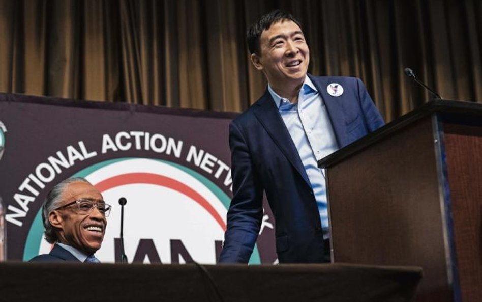 Andrew Yang chce zdobyć nominację Partii Demokratycznej w wyborach prezydenckich.