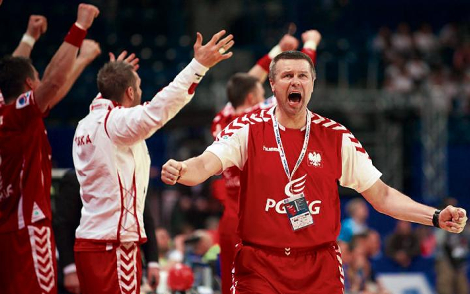 Bogdan Wenta i jego piłkarze w krótkim czasie stali się rozpoznawalni dla telewidzów. Trener pozosta