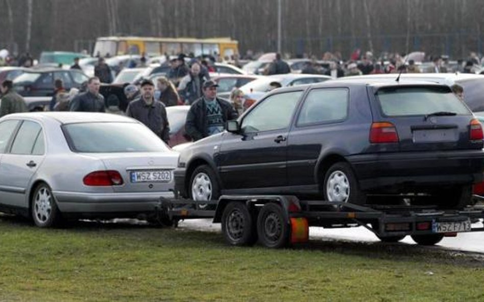 Nadwyżkę opłat za kartę pojazdu można odzyskać