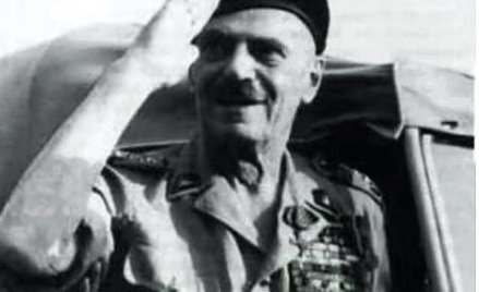 Na teledyski Sabatonu składają się dziesiątki historycznych zdjęć, jak to Władysława Andersa