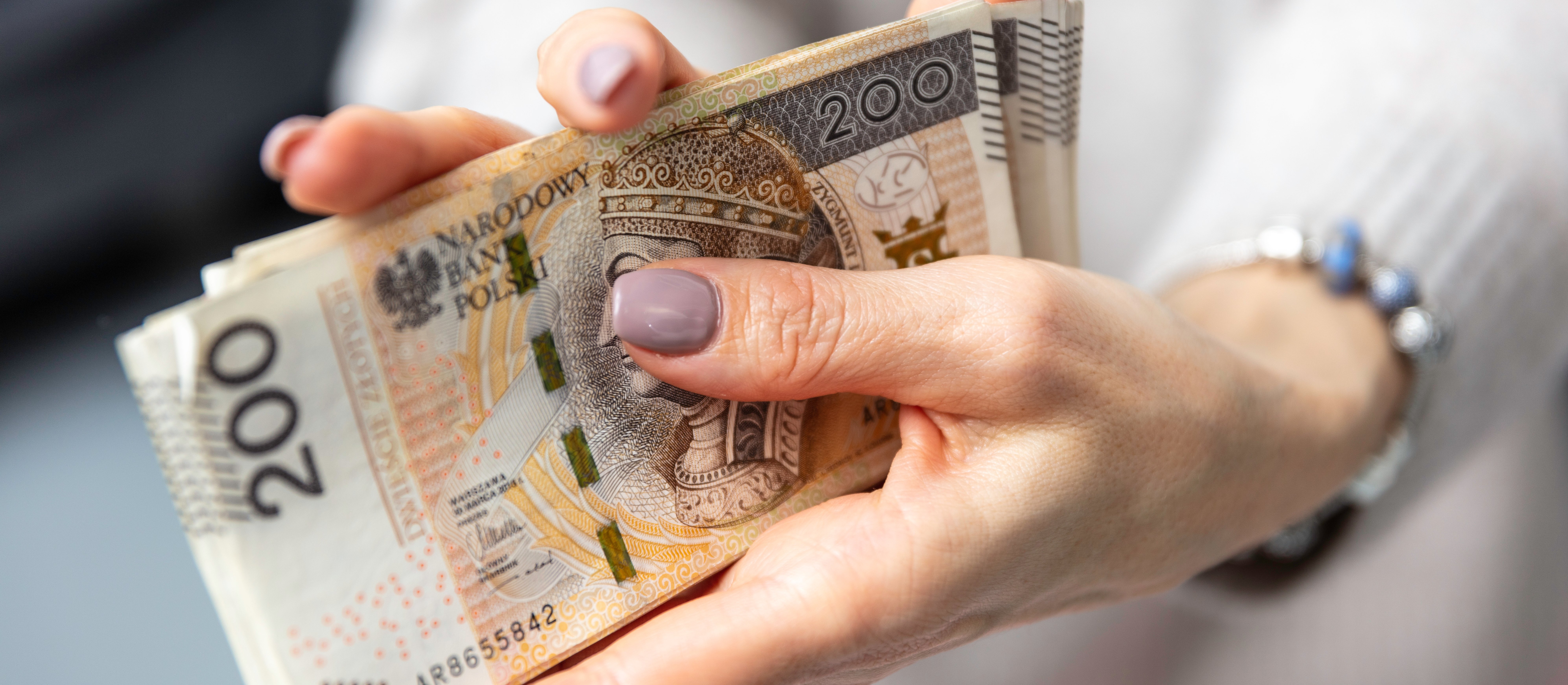 Nawet 962 zł do pensji. Dodatek przysługuje jednej grupie pracowników