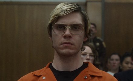 Serial „Dahmer – potwór. Historia Jeffreya Dahmera” błyskawicznie zyskał status jednej z najpopularn