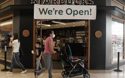 USA: Starbucks zaprasza klientów tylko w maseczkach