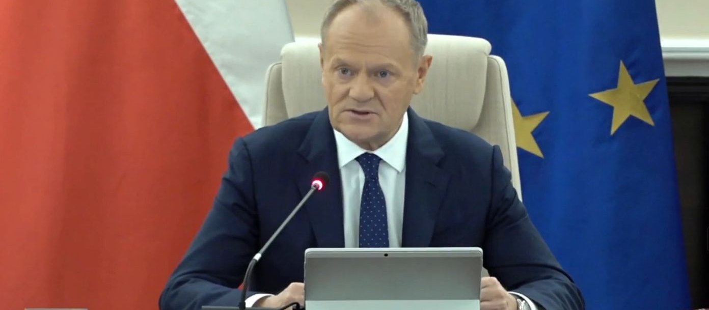 Tusk: No Pole will be left without aid  erstwhile   aid  is needed