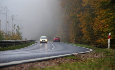 Opady i przymrozki. Na drogach będzie ślisko